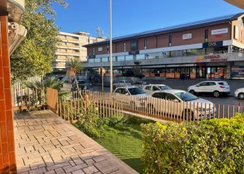 Edificio all\'aperto - Attività Commerciale Via Antonio Gramsci
 
1, Sassari - foto 6