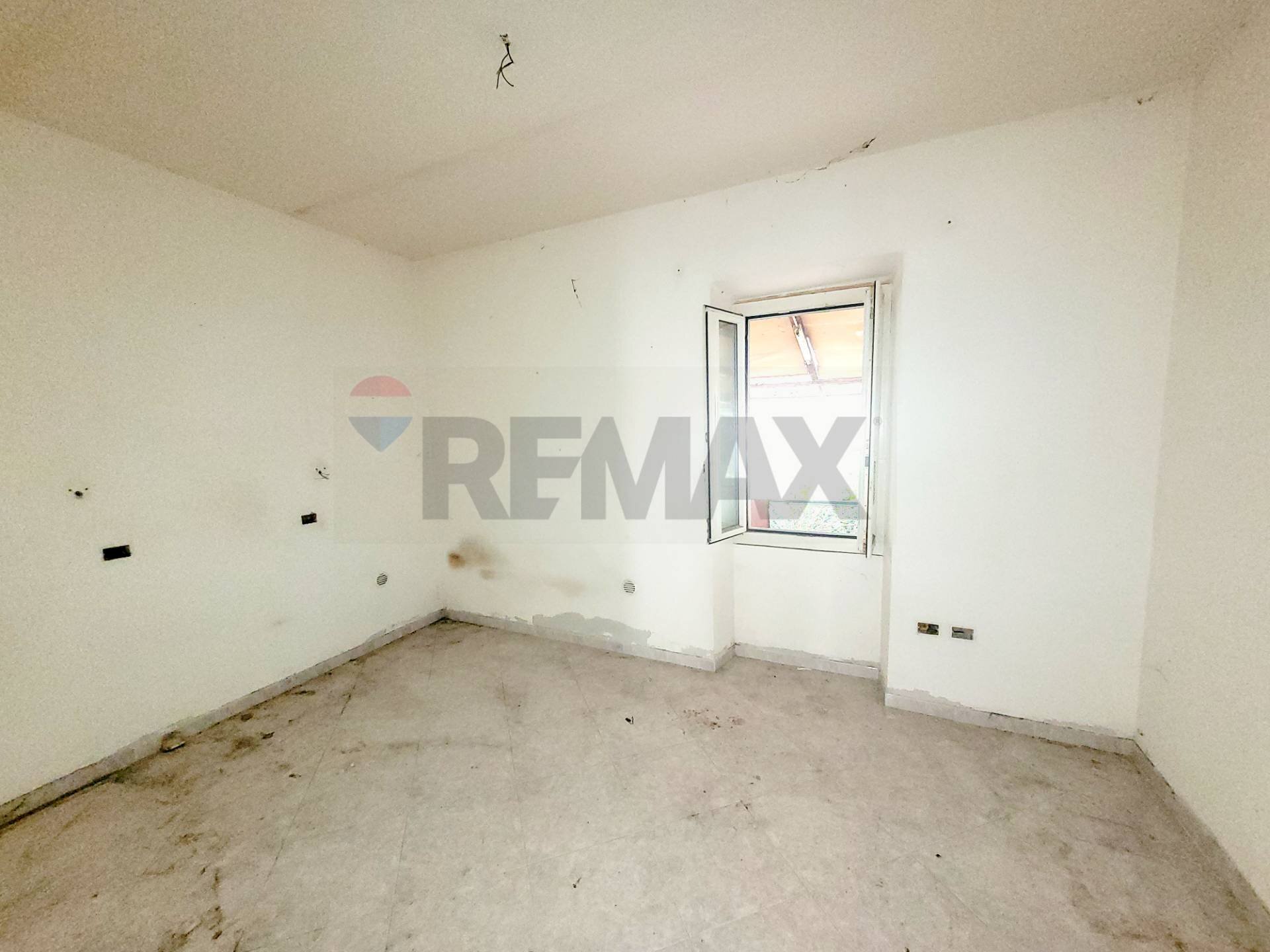 Stanza vuota - Semi-detached house Via Pietro Micca
 
48, Sassari - photo 3