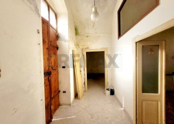 Hall / corridoio - Casa semi indipendente Via Pietro Micca
 
48, Sassari - foto 34