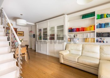 Sala da pranzo - Villa Bifamiliare Via Andrea Cordedda
 
13, Sassari - foto 1