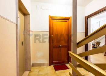 Hall / corridoio - Villa Bifamiliare Via Andrea Cordedda
 
13, Sassari - foto 5