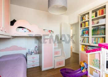 Camera / camera da letto - Villa Bifamiliare Via Andrea Cordedda
 
13, Sassari - foto 15