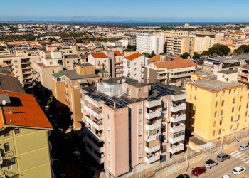 Edificio all\'aperto - Villa Bifamiliare Via Andrea Cordedda
 
13, Sassari - foto 40