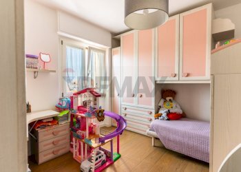 Camera / camera da letto - Villa Bifamiliare Via Andrea Cordedda
 
13, Sassari - foto 57