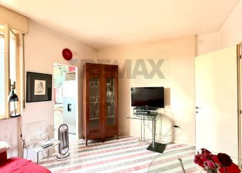 Camera / camera da letto - Quadrilocale via Parigi
 
22, Sassari - foto 12