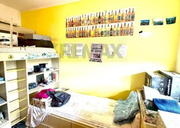 Camera / camera da letto - Quadrilocale via Parigi
 
22, Sassari - foto 25