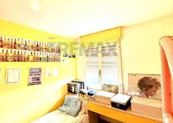 Camera / camera da letto - Quadrilocale via Parigi
 
22, Sassari - foto 27