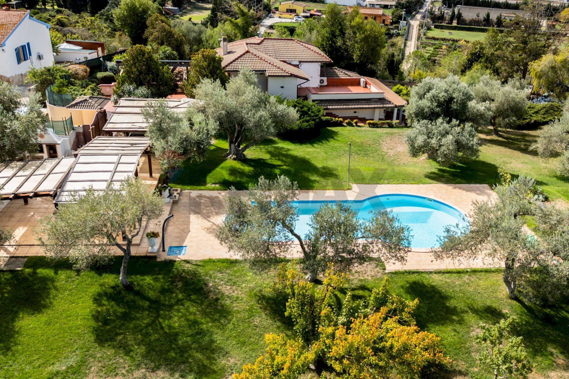 Piscina - Villa Crabulazzi
44, Sassari - photo 2