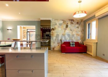 Sala da pranzo - Villa Crabulazzi
 
44, Sassari - photo 47