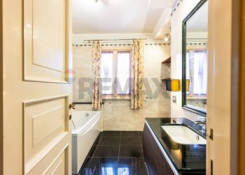 Bagno - Villa Crabulazzi
 
44, Sassari - photo 76