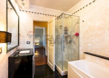 Bagno - Villa Crabulazzi
 
44, Sassari - photo 78