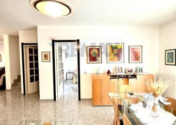 Sala da pranzo - Casa indipendente Silvio Pellico
 
77, Ittiri - foto 19