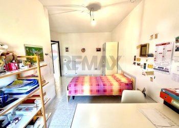 Camera / camera da letto - Casa indipendente Silvio Pellico
 
77, Ittiri - foto 31