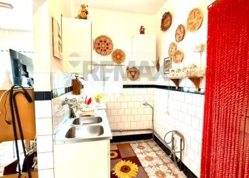 Cucina - Appartamento Corso Vittorio Emanuele
 
176, Ittiri - foto 7