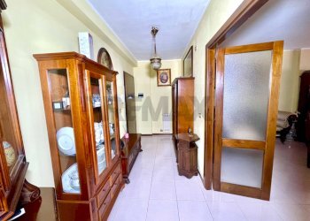 Hall / corridoio - Apartment Viale Sicilia
 
1, Sassari - photo 9