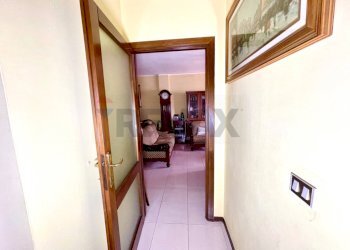 Hall / corridoio - Apartment Viale Sicilia
 
1, Sassari - photo 12