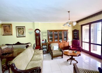 Soggiorno - Apartment Viale Sicilia
 
1, Sassari - photo 16