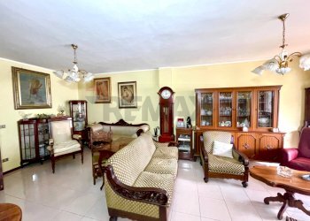 Soggiorno - Apartment Viale Sicilia
 
1, Sassari - photo 33