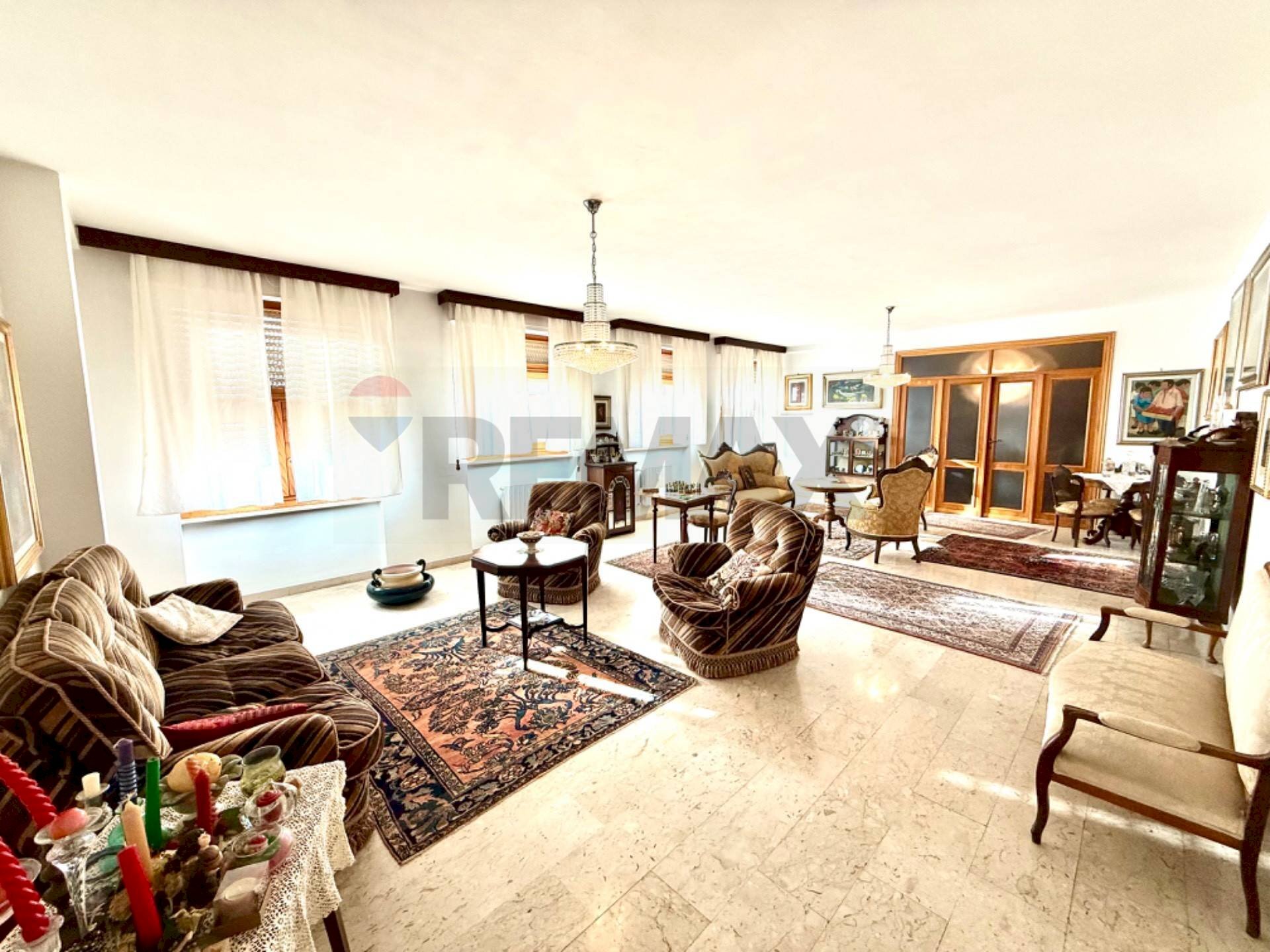 Soggiorno - Apartment Viale  Umberto
 
134, Sassari - photo 1