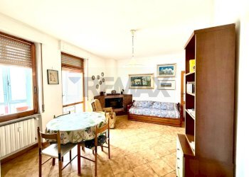 Sala da pranzo - Appartamento Viale  Umberto
 
134, Sassari - foto 25