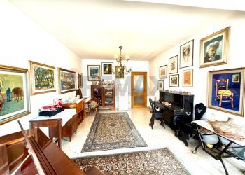 Soggiorno - Appartamento Viale  Umberto
 
134, Sassari - foto 28