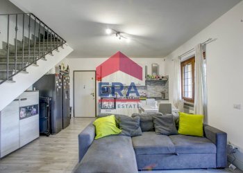 Soggiorno - Trilocale Via Quadrelle
 
42, Roma - foto 4