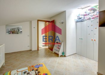 Mansarda - Trilocale Via Quadrelle
 
42, Roma - foto 13