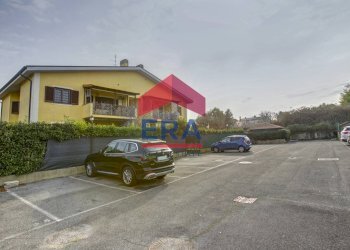 Viste - Trilocale Via Quadrelle
 
42, Roma - foto 21