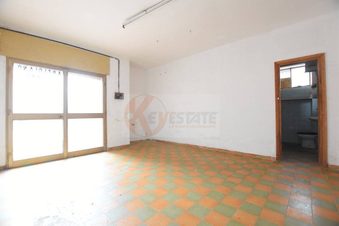 Foto 2 - Locale Commerciale via stanis manca, Sassari - foto 2