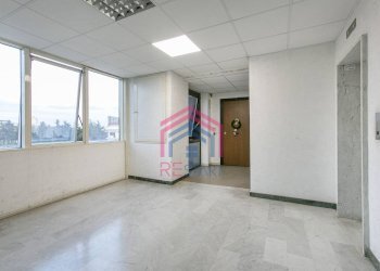 Foto 6 - Ufficio Via del Mare
 
2D, Pomezia - foto 6