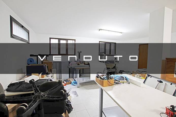 Deposito venduto - Magazzino corso italia
 
14, Osio Sotto - foto 1