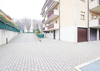 Area di manovra - Magazzino corso italia
 
14, Osio Sotto - foto 14