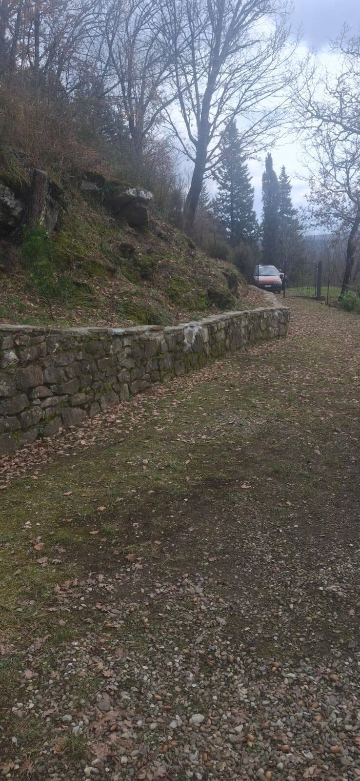 Foto 3 - Casa indipendente LOC. LA GIRELLA
 
75b, Castel Focognano - foto 3