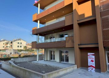 facciata - Quadrilocale Papa giovanni XXIII
 
SNC, Trezzo sull'Adda - foto 3