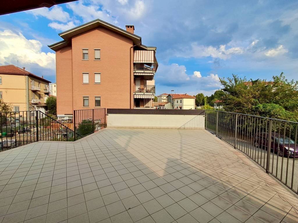 Terrazzo - Bilocale via Zara, 6, Grugliasco - foto 3