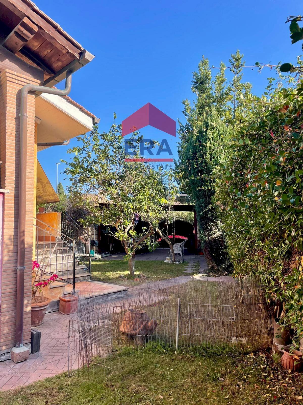 Foto 3 - Villa a Schiera Via Dobbiaco
 
32B, Roma - foto 3