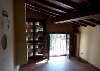 Stanza vuota - Casa semi indipendente via di nozzano
 
244, Lucca - foto 14
