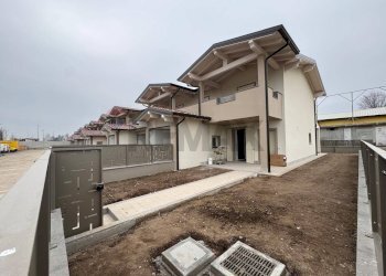 Casa all\'aperto - Quadrilocale via caduti di nassiriya
 
snc, Bagnolo Mella - foto 1