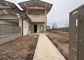 Casa all\'aperto - Quadrilocale via caduti di nassiriya
 
snc, Bagnolo Mella - foto 7