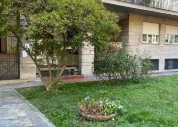 Giardino - Trilocale corso Monte Cucco, 60, Torino (zona Pozzo Strada) - foto 3