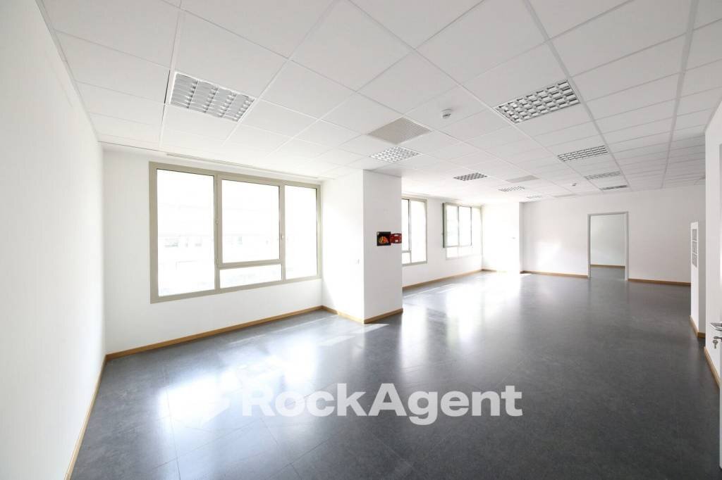 Ufficio via Enrico Albareto, 21, Genova (zona Sestri Ponente) - foto 3