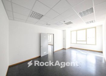 Ufficio via Enrico Albareto, 21, Genova (zona Sestri Ponente) - foto 4