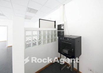 Ufficio via Enrico Albareto, 21, Genova (zona Sestri Ponente) - foto 10