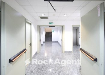 Ufficio via Enrico Albareto, 21, Genova (zona Sestri Ponente) - foto 22