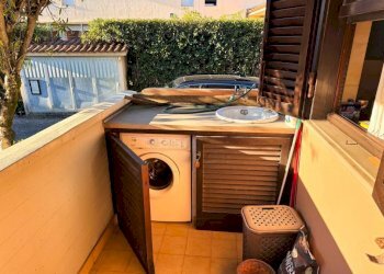 Lavanderia - Villa a Schiera viale Roma, 383, Massa - foto 8