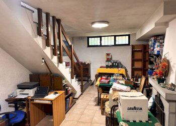 Cantina - Villa a Schiera viale Roma, 383, Massa - foto 19