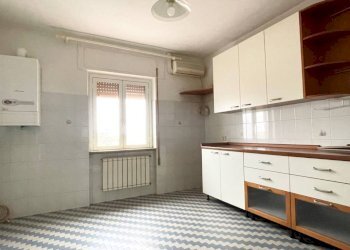 Cucina - Bilocale via Carlo Casini, frazione Dragona, Roma - foto 7