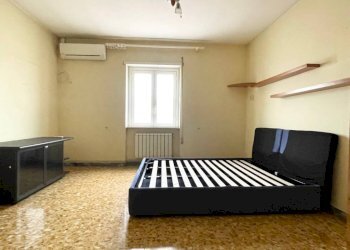 Camera da letto - Bilocale via Carlo Casini, frazione Dragona, Roma - foto 9