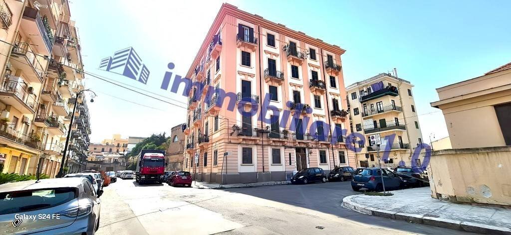 Facciata - Three-room apartment via Carlo Botta, 1, Palermo - photo 2