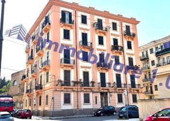 Facciata - Three-room apartment via Carlo Botta, 1, Palermo - photo 1